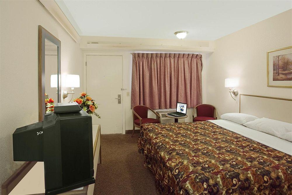 Americas Value Inn-pittsburgh Airport Motel Coraopolis